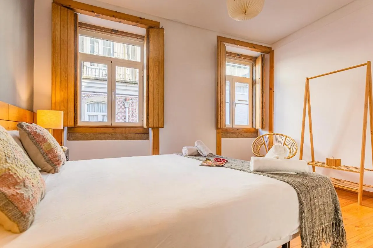 Bairro Alto Superior Two Bedroom Apartment By Les Deux Mariettes Lisboa Portugal