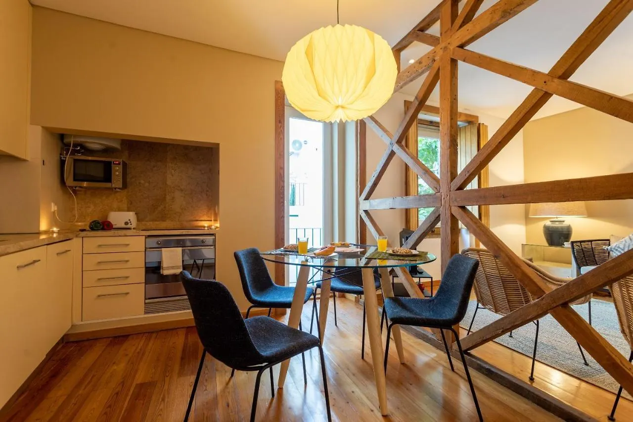 Bairro Alto Superior Two Bedroom Apartment By Les Deux Mariettes Lisboa