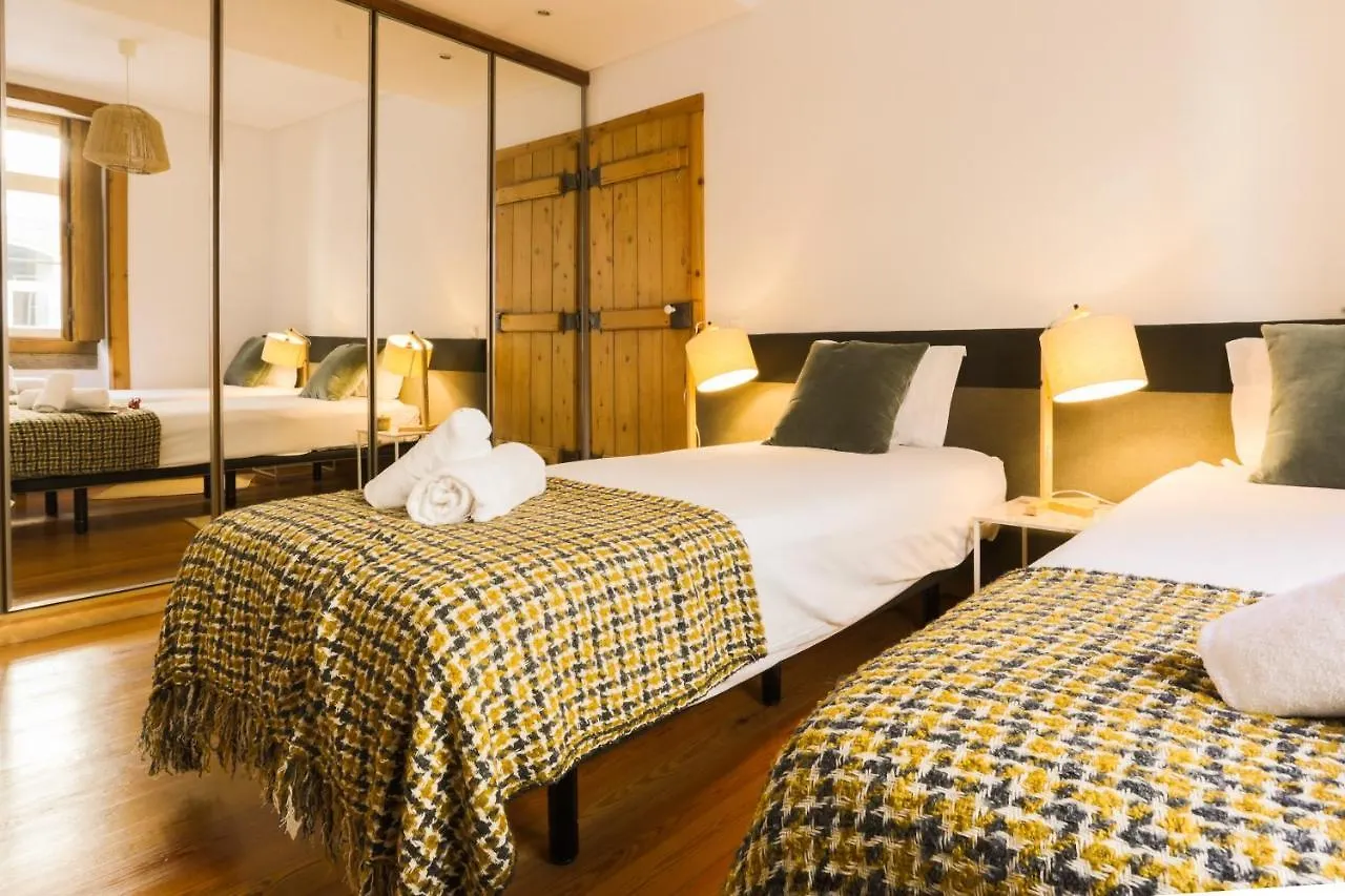 Bairro Alto Superior Two Bedroom Apartment By Les Deux Mariettes Lisboa 0*,